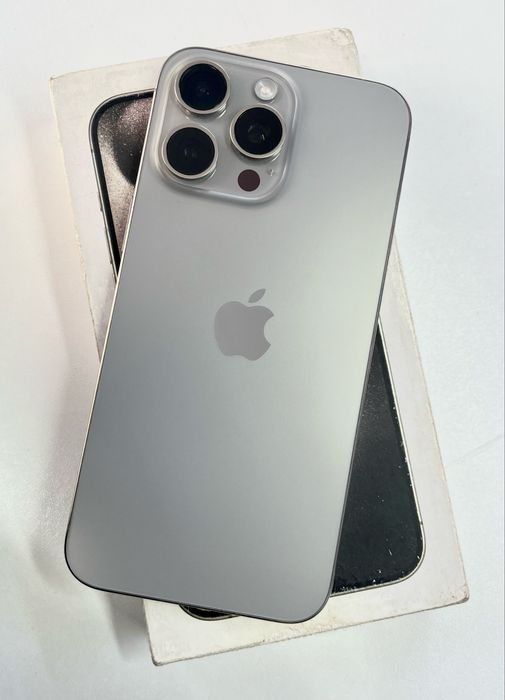 Продам Айфон 15 pro max 256GB