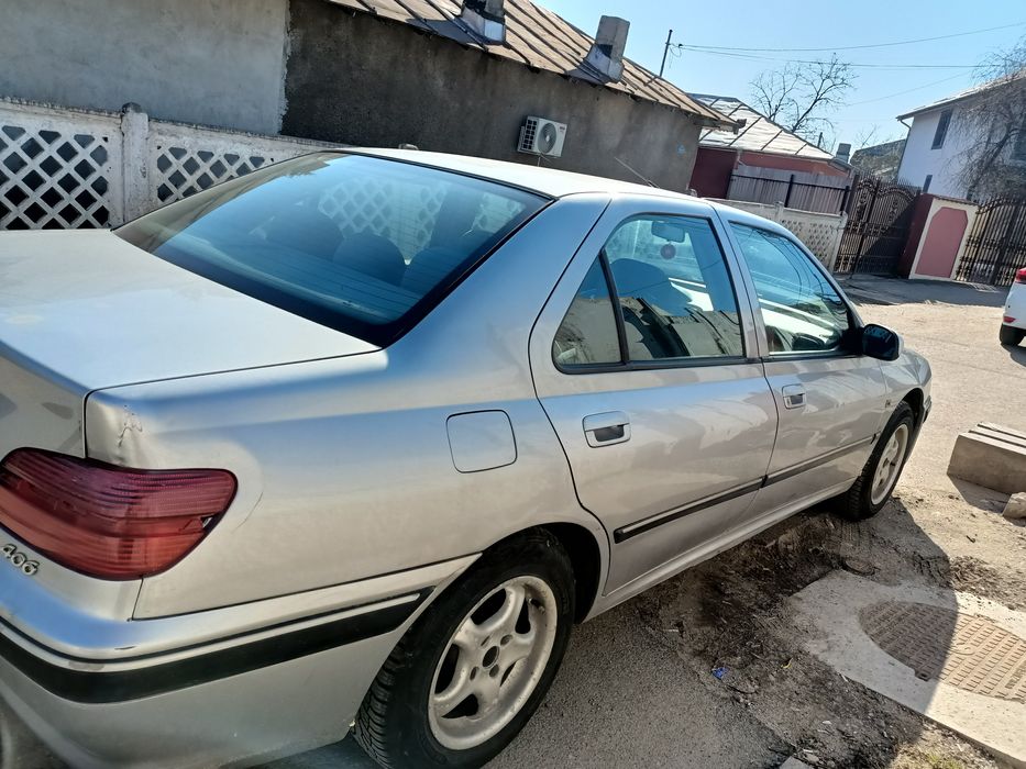Vand sau schimb Peugeot 406 2.0hdi diesel acte valabile