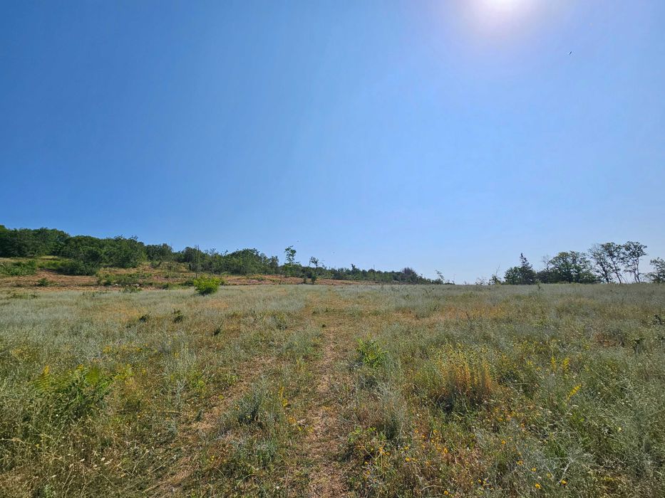 Парцел за жилищно строителство