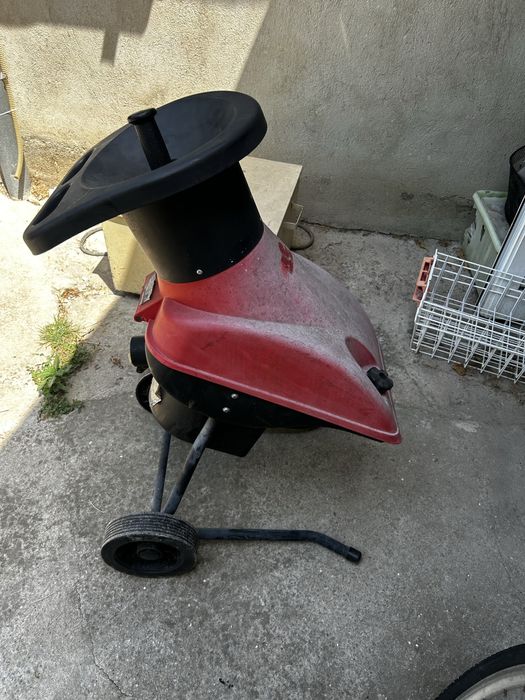 Дробилка за клони