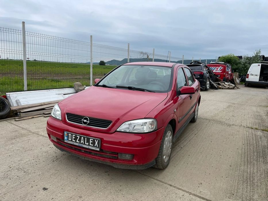 Dezmembrari Opel Astra G SEDAN 2004 / 1.7 Diesel