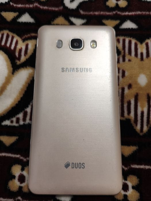 Продам Samsung J5 2016.