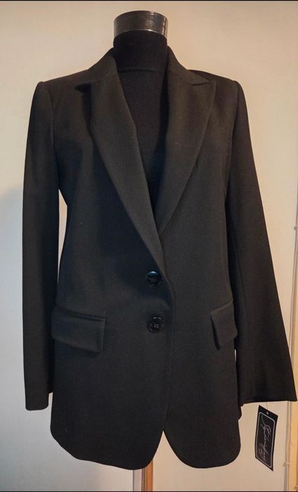 Sacou nou cu eticheta