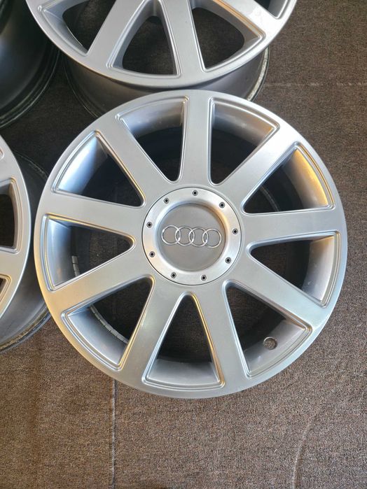 4 Jante Aliaj 5x112 17'' OEM AUDI A3 A4 A6 Q2 Q3 - 8J ET 49 - CA NOI ( Vopsea NOUA )