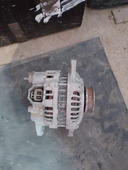 Генератор ,мазда 626 переходка