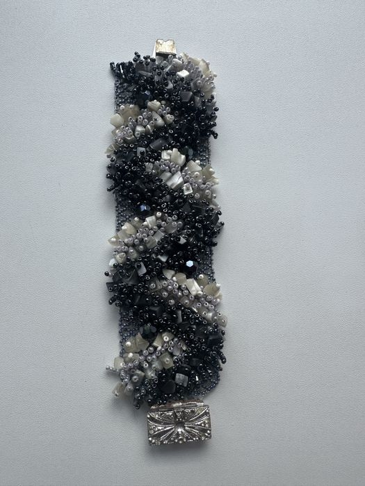 Браслет из бисера ручной работы