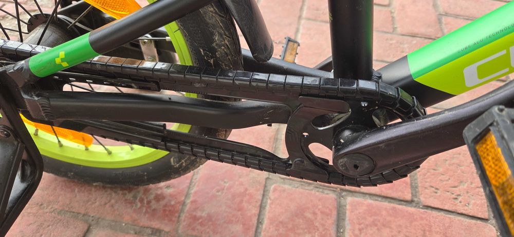 Детско колело Cube 160 BLK + каска