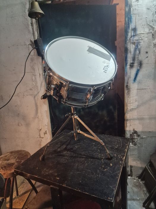 Продавам соло барабан