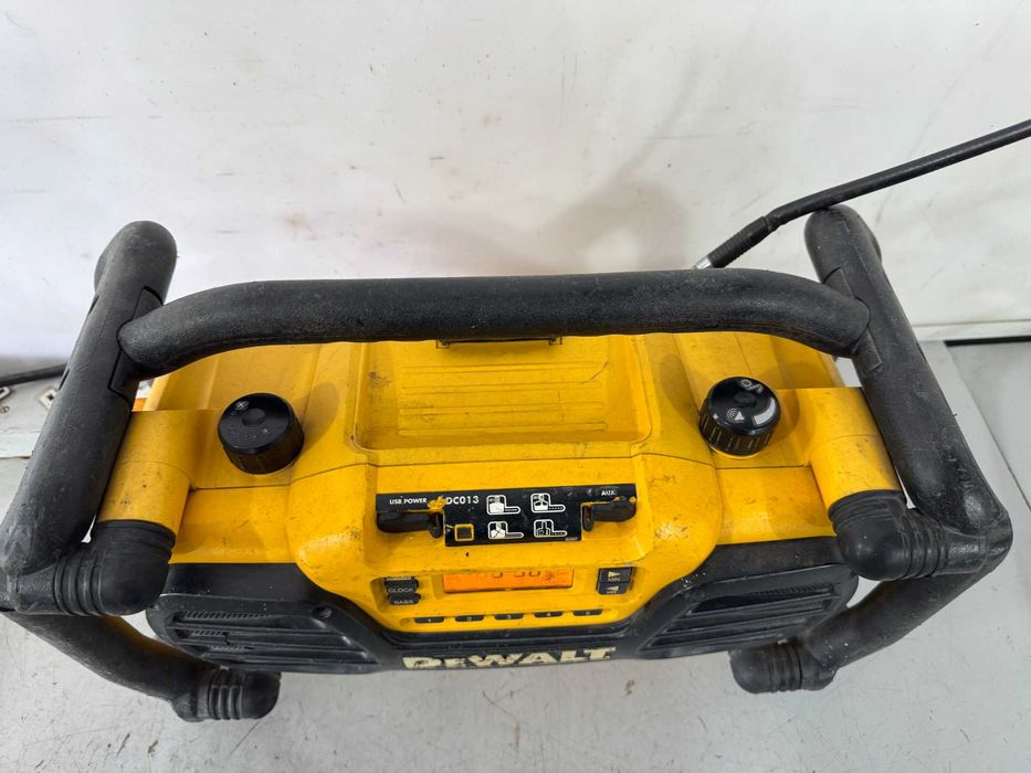 Радио - Dewalt DC013
