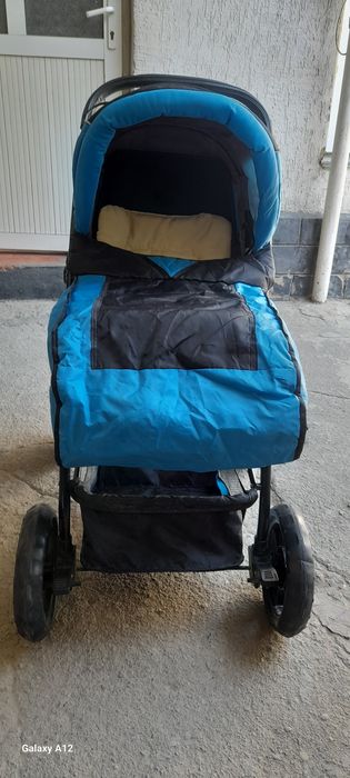 Коляска прогулочная