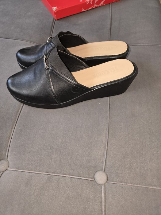 Шляпки женскик, 43 размер