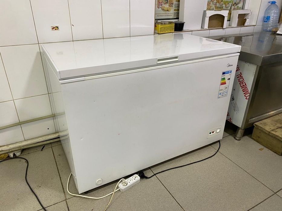 Продам холодильную ларь