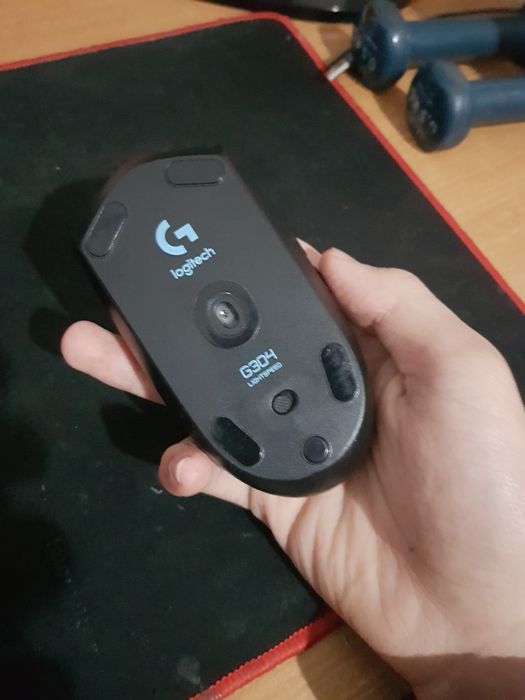 мышка logitech G304 новая