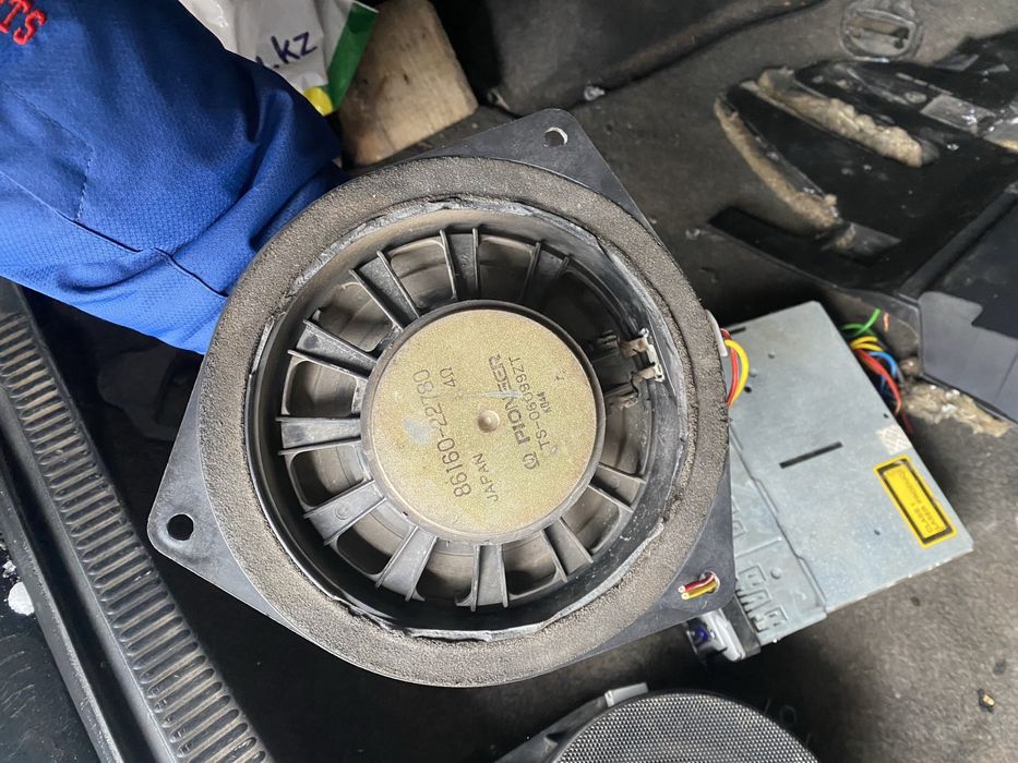 Магнитола оригинал с aux