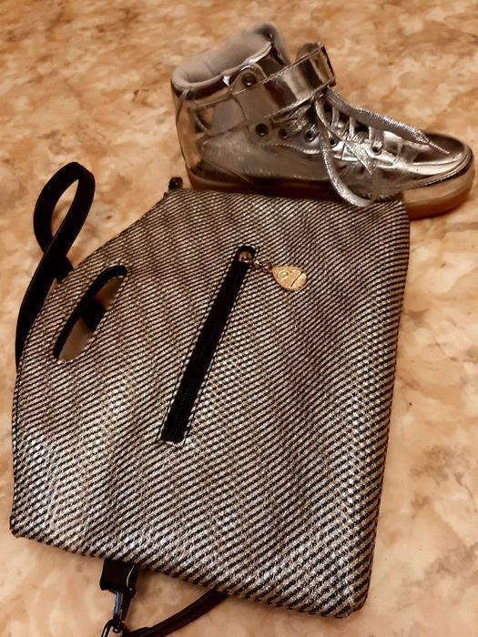 Кроссовки зеркальные