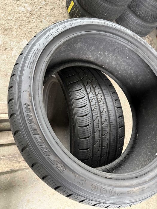 2x Anvelope iarna 225/40 r18 - Tracmax Ice Plus S210 XL