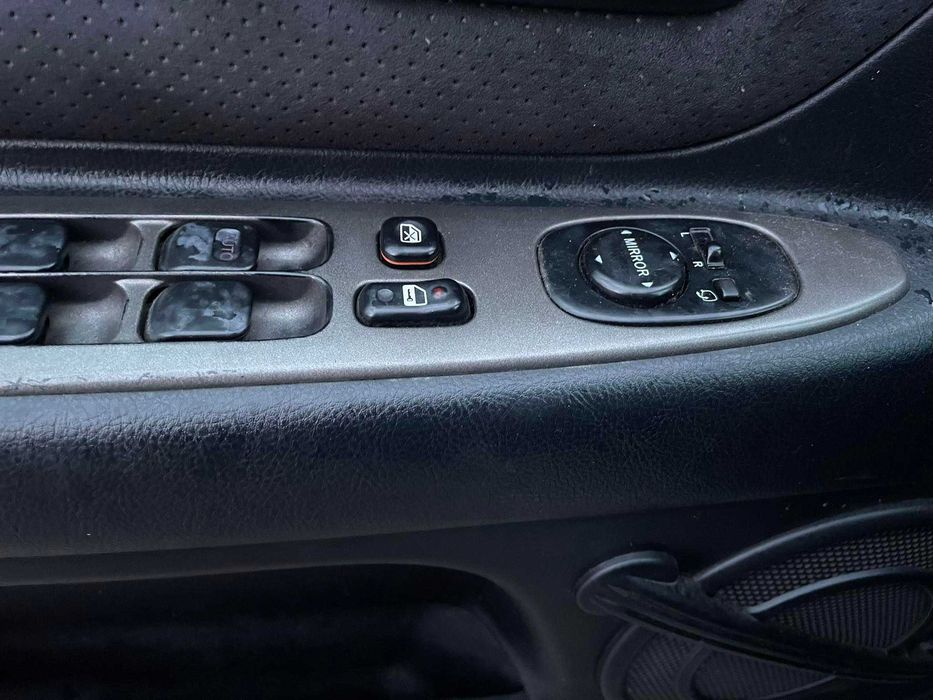 lexus is200 кожа газ на части лексус ис 200 6 скорости