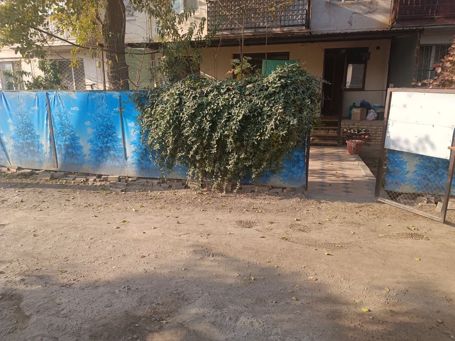 Кулай ва ихчам Уй тинч жойдан сотувда иккиламчи кредитгаям булади