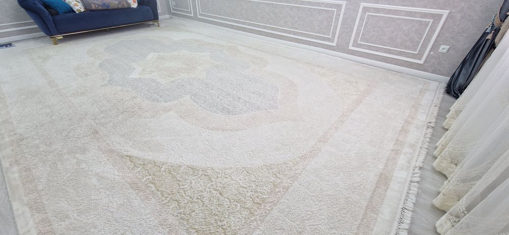 Ковер кілем.         .