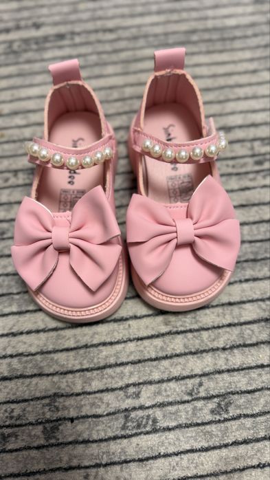 Pantofiori de fetite