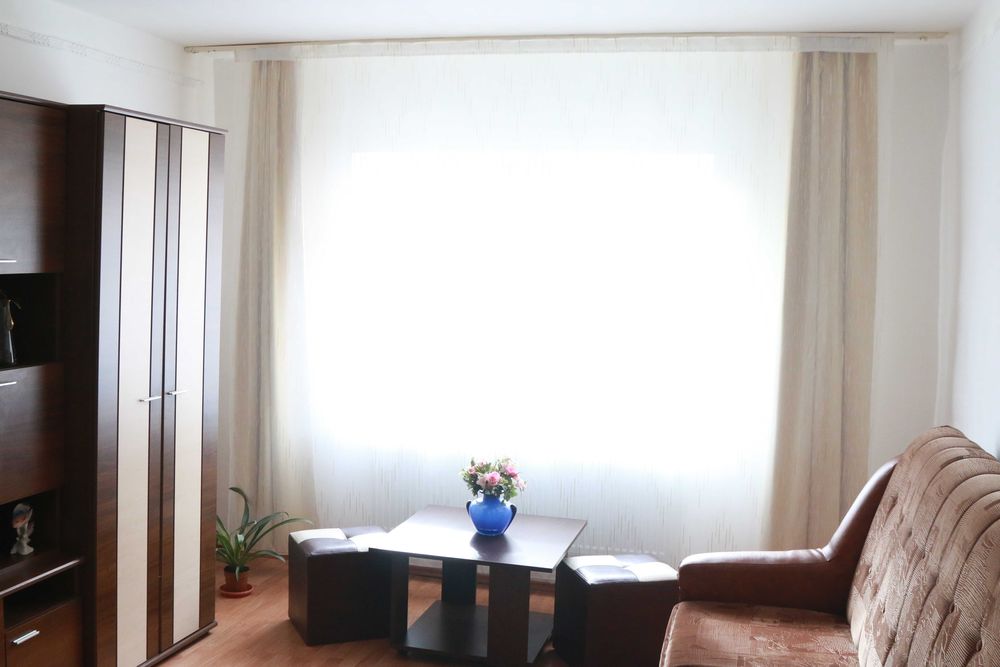 Inchiriez apartament 2 camere etajul 1