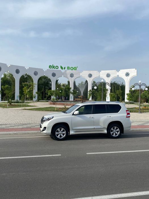 ООО"ZAMONAVIY AVTO,"  Аренда Внедорожники, Пикапы  и Автобус