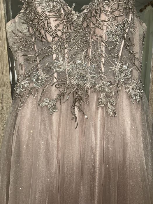 Бална рокля