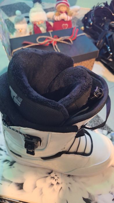 Дамски сноуборд обувки