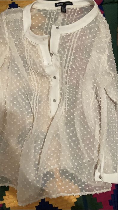 Продам белую блузку