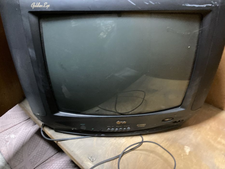 Продам телевизор