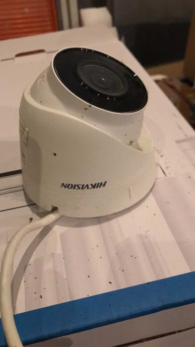 Hikvision Система за видеонаблюдение с 8 камери