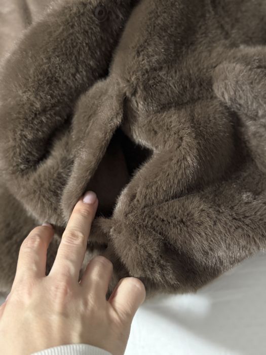 Haina blana artificiala