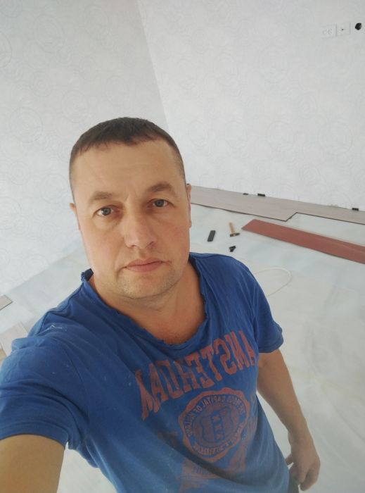 Ремонт квартир. Поклейка обоев