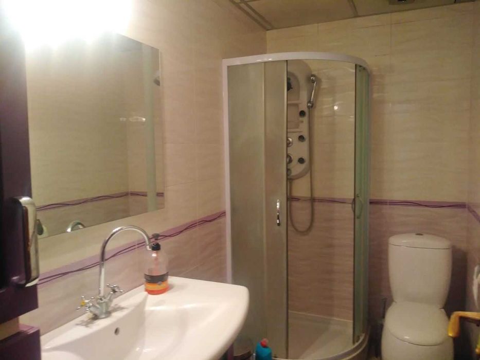 Дава се под наем Тристаен апартамент в Пловдив, Кършияка - 90 кв.м за 548.25 € - Снимка #12