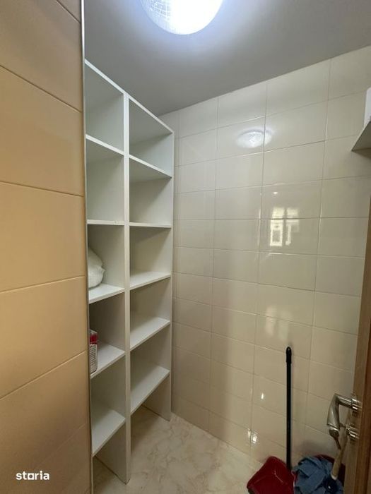 Apartament cu 4 camere de inchiriat  , 98 mp, Bd. Regele Mihai 1