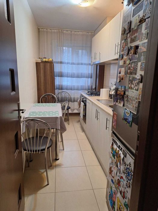 Apartament 3 camere, Cartier Ostroveni ,zona Hermes, Rm. Valcea
