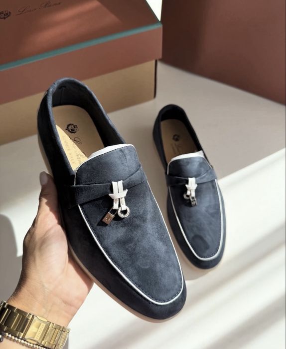 Мокасини *Л . П .