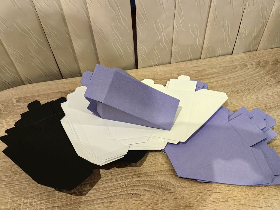 Картонени  торти