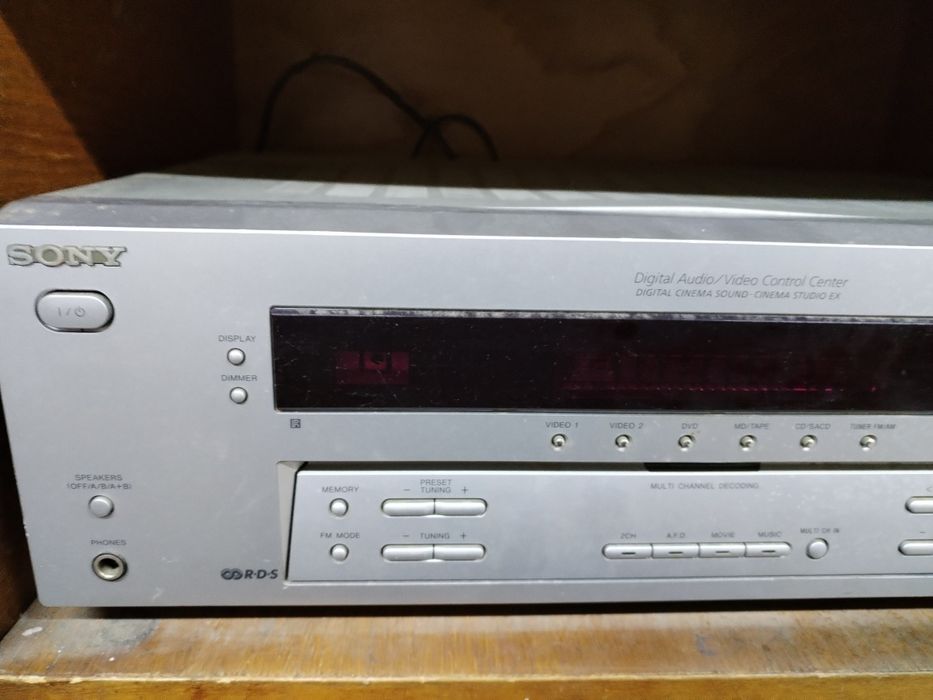 Amplificator sony cu radio