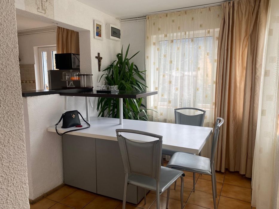 Inchiriez casa Azuga vis-a-vis partia de ski