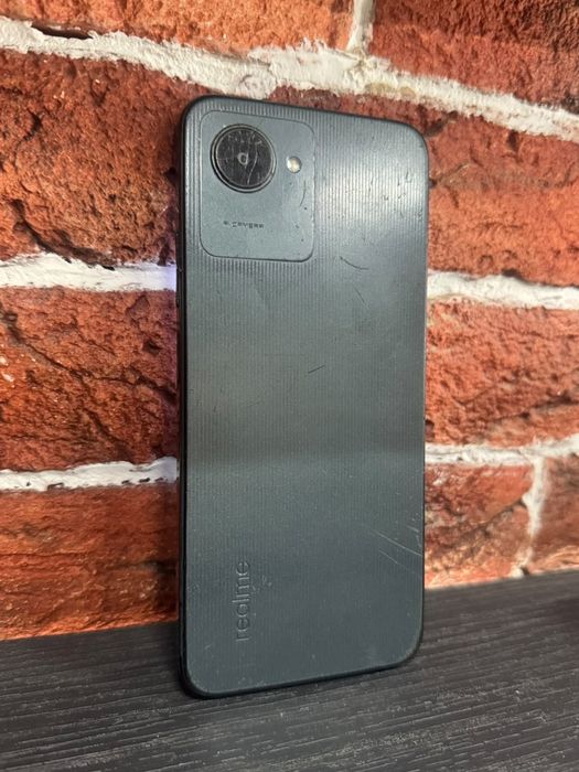 Продаеться телефон Realme p30s обмен есть