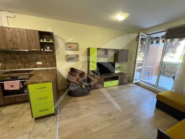 Продава се Двустаен апартамент в Бургас, Сарафово - 79 кв.м за 1583 €/кв.м - Снимка #2