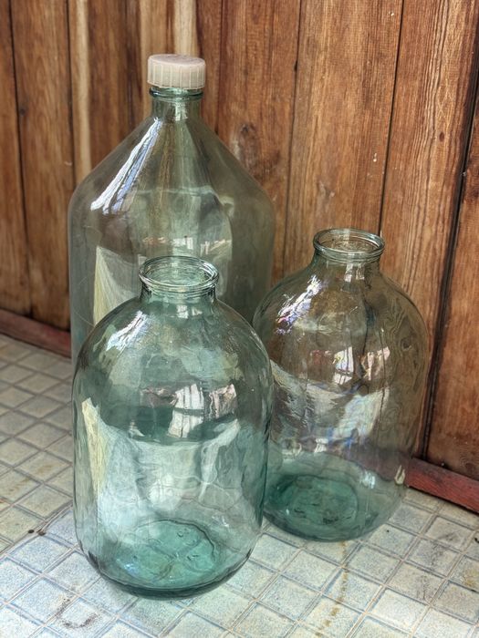 Стеклянные бутыли