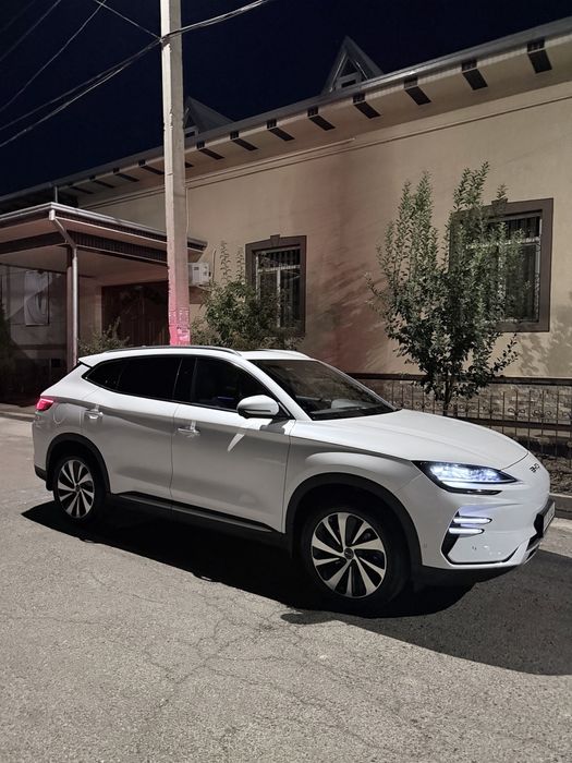 BYD Song Plus EV Champion 2023 — 2