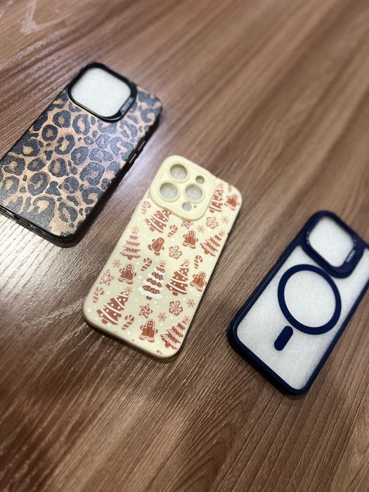 Продам чехлы на 15 айфон про