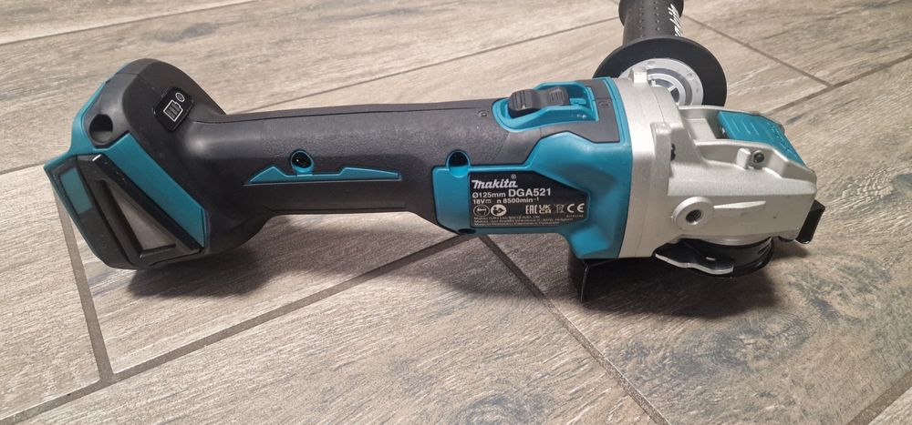 акумулаторен ъглошлайф Makita DGA521