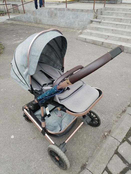 Carucior 2 in 1 rezistent cu amortizoare