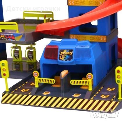 Паркинг гараж със 7 етажа и асансьор, със звук и осветление