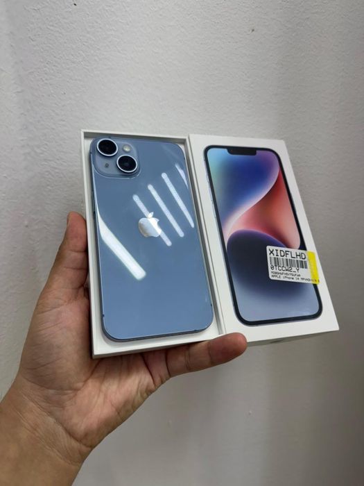 Продам Айфон 14 128