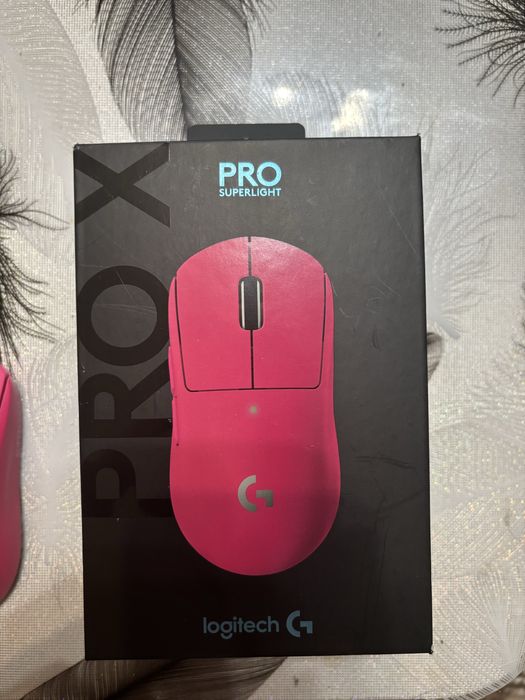 Logitech G Pro x Superlight Magenta